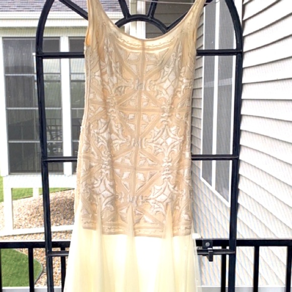 Carmen Marco Valvo elegant gown, one of a kind! - Picture 6 of 14